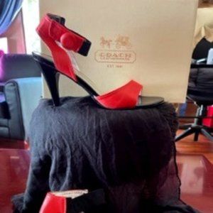 Coach and Four Red and Black Heels EUC